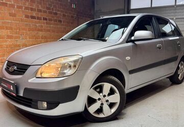 Kia Rio 205.250 km 1.490 &euro; Heusenstamm 63150