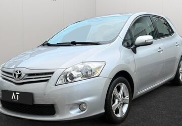 Toyota Auris 171.749 km 4.990 &euro; Frankfurt am Main 65933