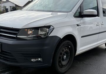 VW Caddy 292.479 km 8.499 &euro; Frankfurt am Main 60386