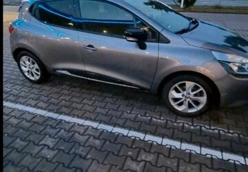 Renault Clio 80.000 km 8.200 &euro; Altenstadt 63674