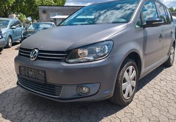 VW Touran 207.000 km 4.990 &euro; Frankfurt am Main 65933