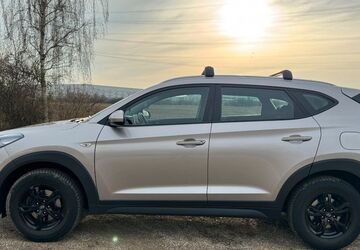 Hyundai TUCSON 99.000 km 15.500 &euro; Flörsheim 65439