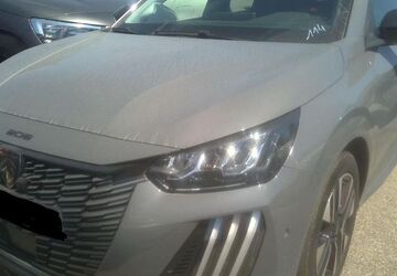 Peugeot 208 14.246 km 15.580 &euro; Rüsselsheim 65428