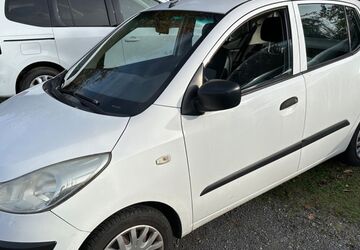 Hyundai i10 141.000 km 1.690 &euro; Hanau 63452