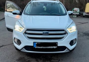 Ford Kuga 261.251 km 11.000 &euro; Frankfurt am Main 60389