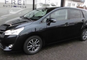 Toyota Verso 187.000 km 8.990 &euro; Gustavsburg 65462