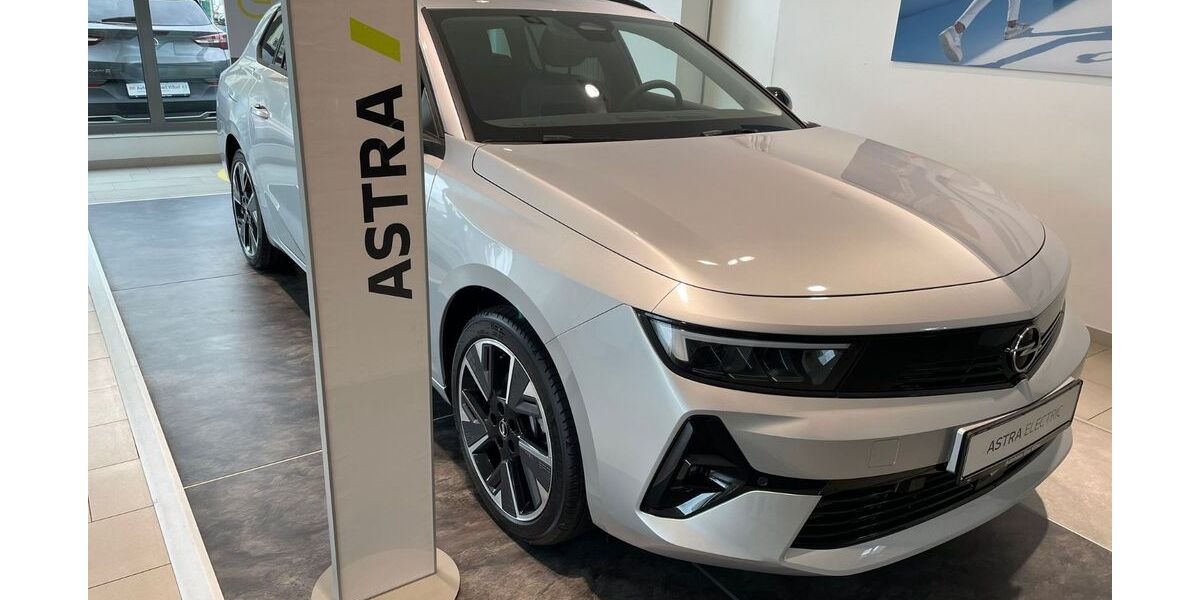 Opel Astra 20.500 km 27.890 &euro; Bad Vilbel 61118