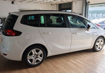 Opel Zafira Tourer 154.000 km 12.999 &euro; Rodgau 63110