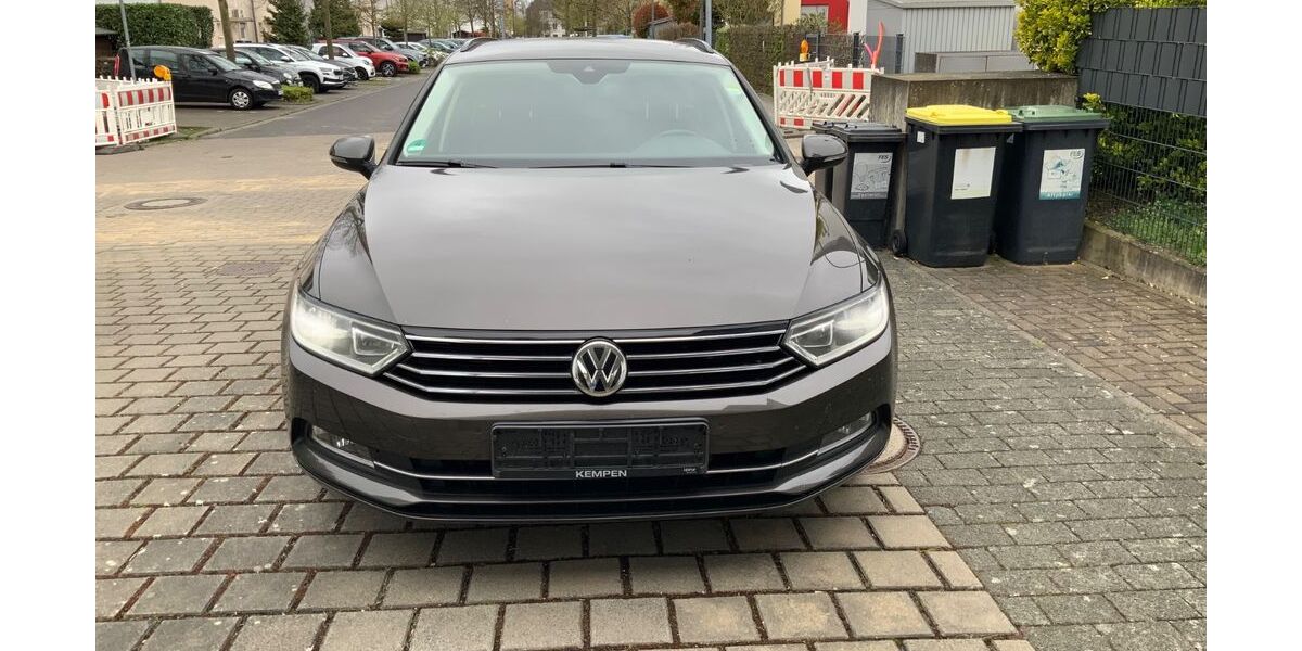 VW Passat Variant 278.433 km 7.999 &euro; Frankfurt am Main 60486