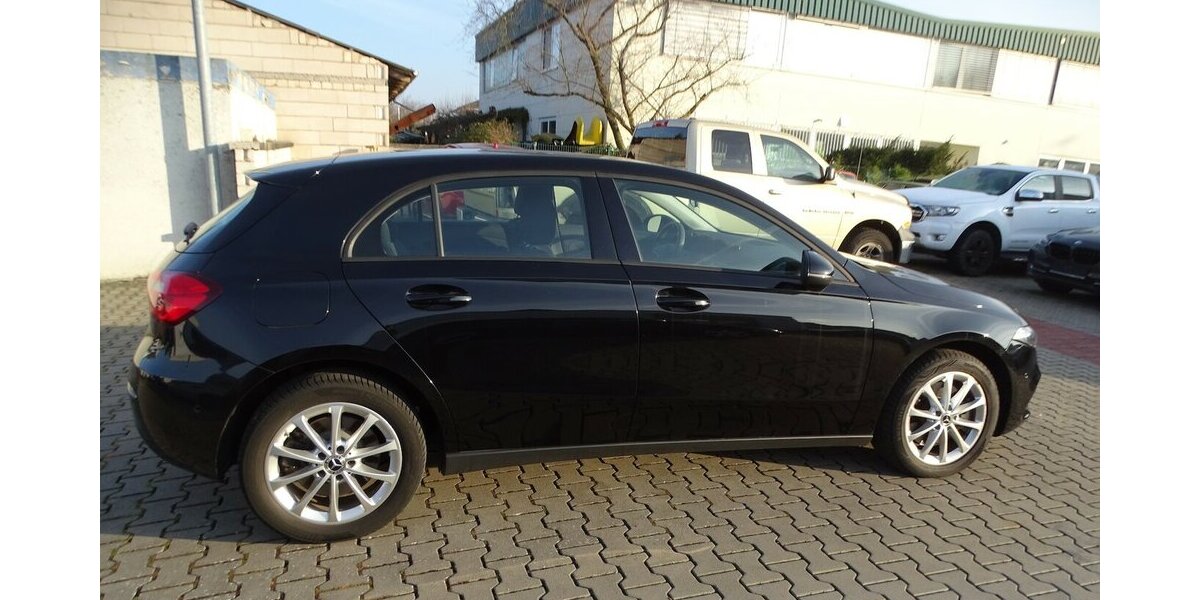 Mercedes-Benz A 250 e Navigation, aktiver Parkassist, AppleCarpl 51.538 km 20.890 &euro; Rodgau 63110