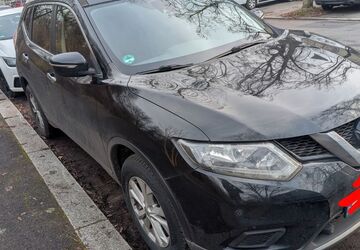 Nissan X-Trail 104.000 km 11.000 &euro; Frankfurt 60433