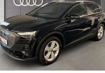 Audi Q4 e-tron 43.695 km 31.350 &euro; Frankfurt am Main 60314