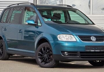 VW Touran 213.000 km 1.480 &euro; Friedrichsdorf (10 Min. nördlich von Frankfurt/M) 61381