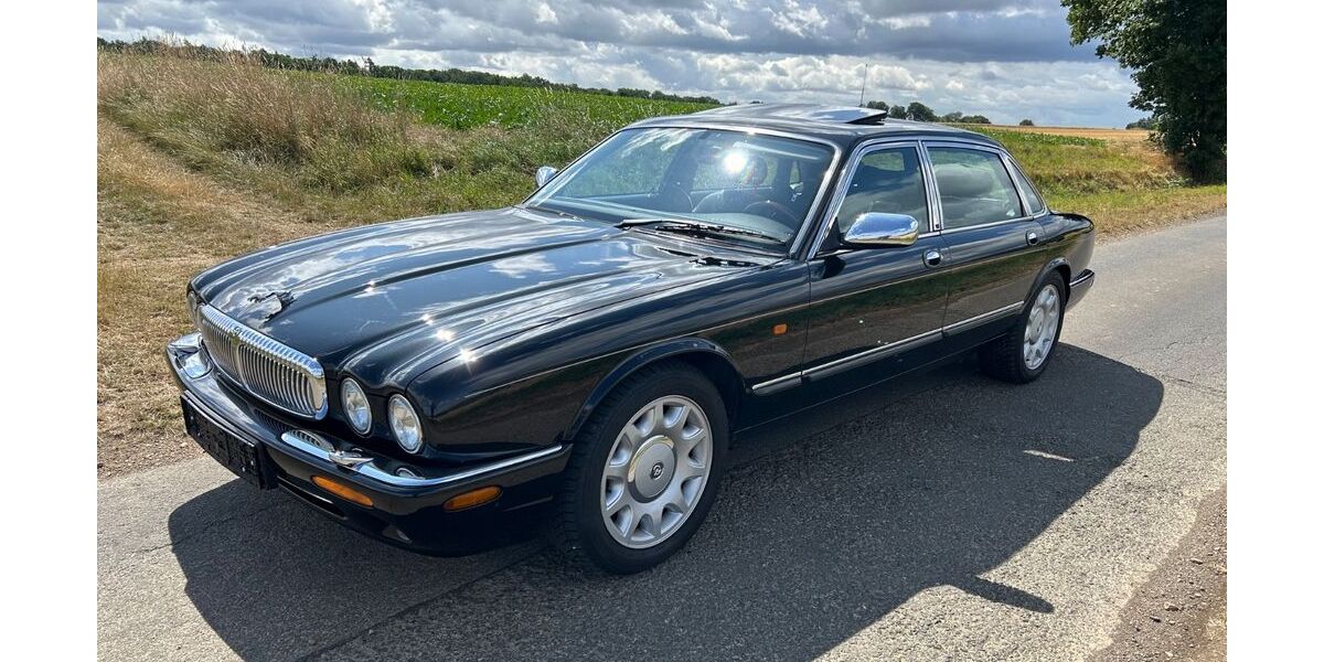 Jaguar Daimler 197.000 km 17.900 &euro; Bad Nauheim 61231