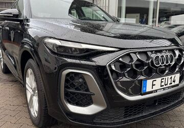 Audi Q5 3.985 km 59.450 &euro; Frankfurt am Main 65936