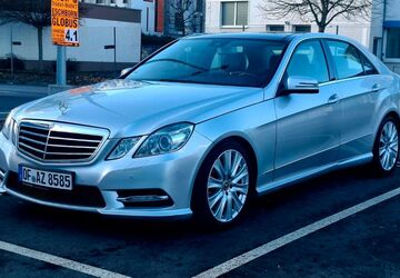 Mercedes-Benz E 300 263.000 km 10.700 &euro; Eschborn 65760