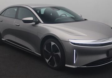 Lucid Air 4.709 km 81.939 &euro; Frankfurt 60388