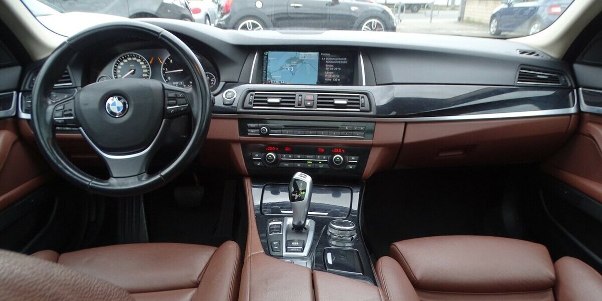 BMW 530d xDrive Leder, Panorama, Navigation, Bi-Xenon 305.861 km 8.990 &euro; Rodgau 63110