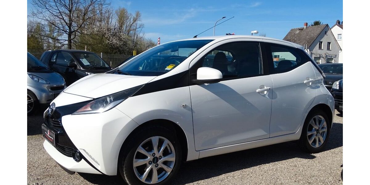 Toyota Aygo (X) 78.900 km 7.400 &euro; Rodgau / Nieder-Roden 63110