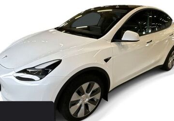 Tesla Model Y 72.472 km 34.500 &euro; Hanau 63457