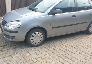 VW Polo 146.000 km 2.400 &euro; Frankfurt Am Main 60386
