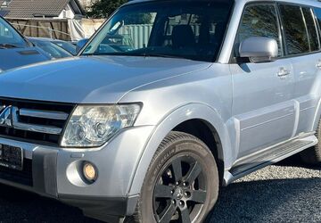 Mitsubishi Pajero 239.000 km 9.990 &euro; Frankfurt 65933