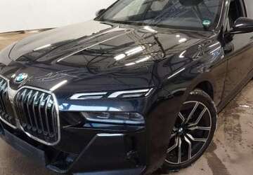 BMW 740 25.683 km 88.998 &euro; Frankfurt 60314
