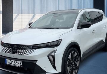 Renault Scenic E-TECH 11.500 km 39.900 &euro; Frankfurt / Main 60314