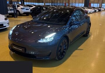 Tesla Model 3 39.208 km 34.800 &euro; Hanau 63457