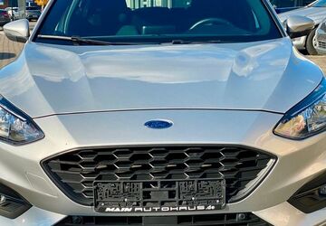 Ford Focus 58.500 km 14.990 &euro; Kelsterbach 65451