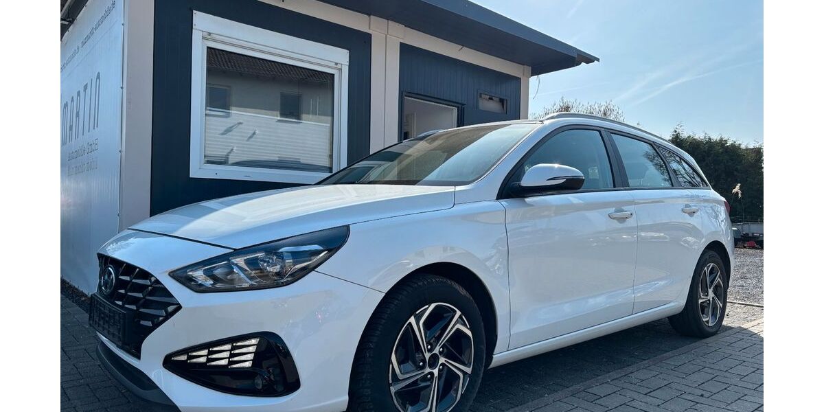 Hyundai i30 156.729 km 9.399 &euro; Messel 64409