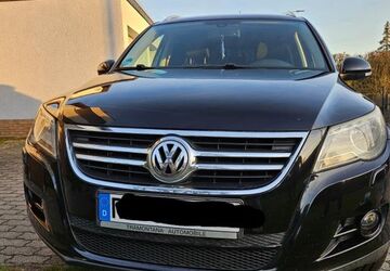 VW Tiguan 208.000 km 4.800 &euro; Niedernhausen 65527