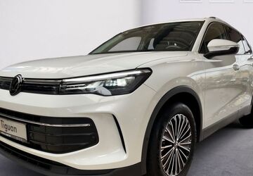VW Tiguan 37.668 km 31.580 &euro; Bad Soden 65812