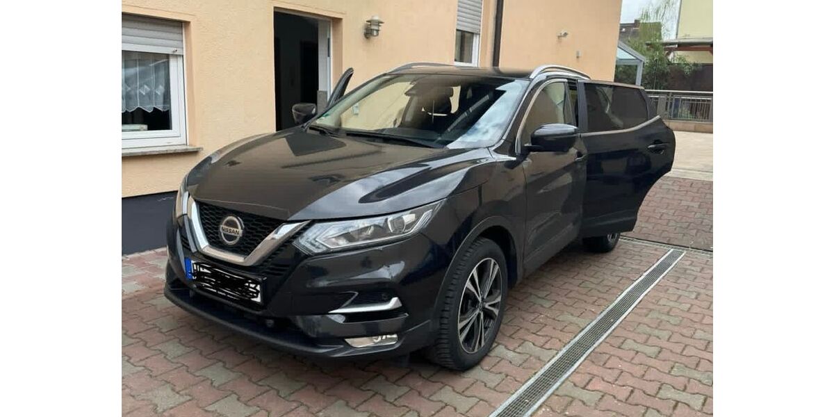 Nissan Qashqai 73.000 km 16.500 &euro; Bad Homburg 61352