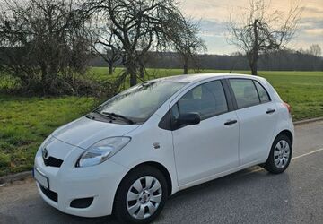 Toyota Yaris 62.600 km 5.800 &euro; Kleinostheim 63801