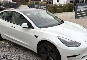 Tesla Model 3 76.000 km 24.000 &euro; Offenbach am Main 63075