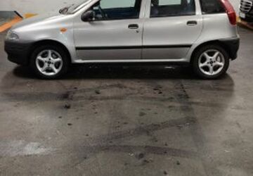 Fiat Punto 60.432 km 2.150 &euro; Frankfurt am Main 60487