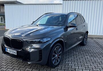 BMW X5 8.223 km 117.099 &euro; Hainburg 63512