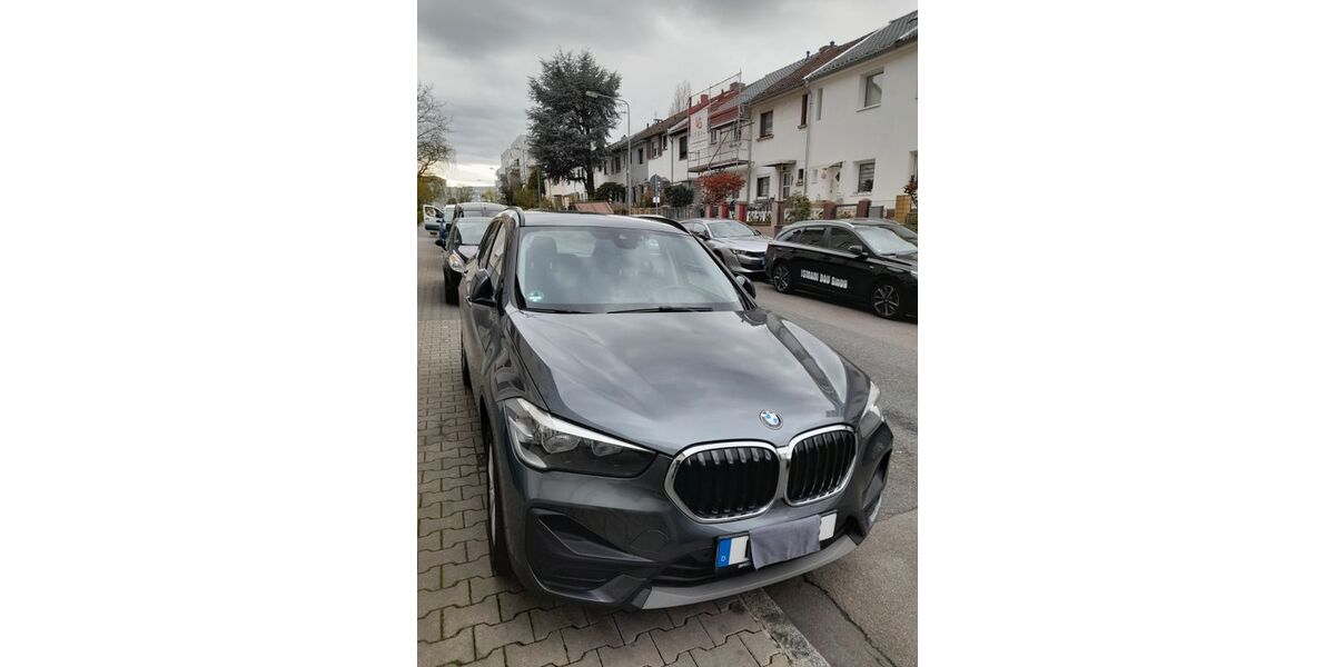 BMW X1 207.370 km 14.990 &euro; Frankfurt am Main 60326