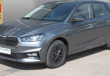 Skoda Fabia 6.000 km 21.790 &euro; Maintal 63477