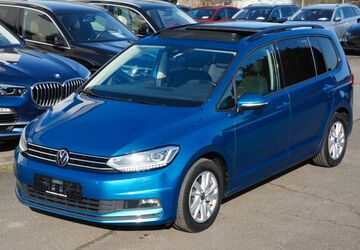 VW Touran 170.000 km 20.991 &euro; Großkrotzenburg 63538
