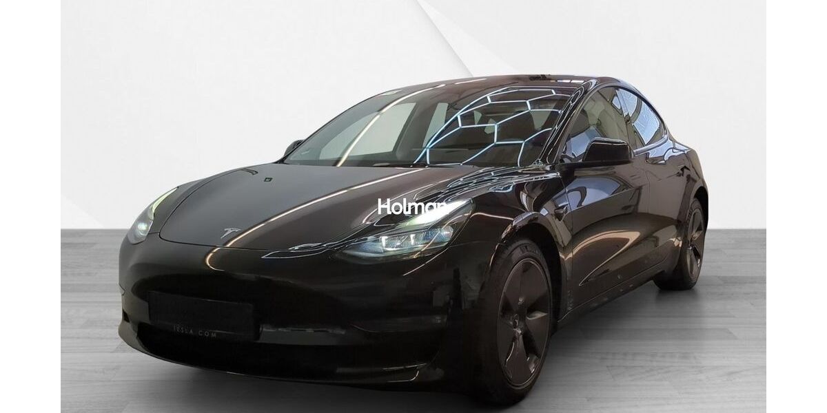 Tesla Model 3 66.644 km 29.131 &euro; Eschborn 65760