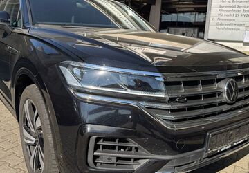 VW Touareg 61.553 km 49.850 &euro; Frankfurt am Main 65936