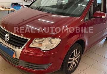 VW Touran 162.000 km 6.499 &euro; Frankfurt 65933