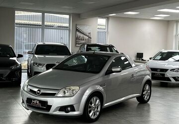 Opel Tigra 114.930 km 2.200 &euro; Erlensee 63526