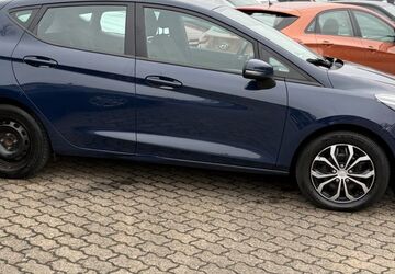 Ford Fiesta 240.265 km 4.499 &euro; Hanau 63452