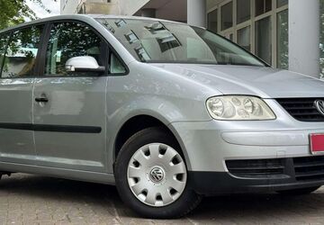 VW Touran 170.000 km 3.499 &euro; Darmstadt 64293