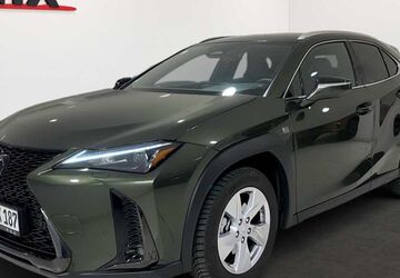Lexus UX 4.000 km 42.900 &euro; Frankfurt 60314