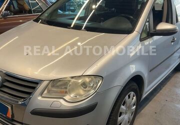 VW Touran 204.000 km 5.899 &euro; Frankfurt am Main 65933