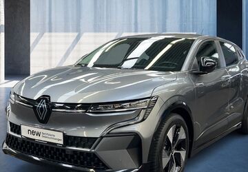Renault Megane E-TECH 38.401 km 24.490 &euro; Frankfurt / Main 60314